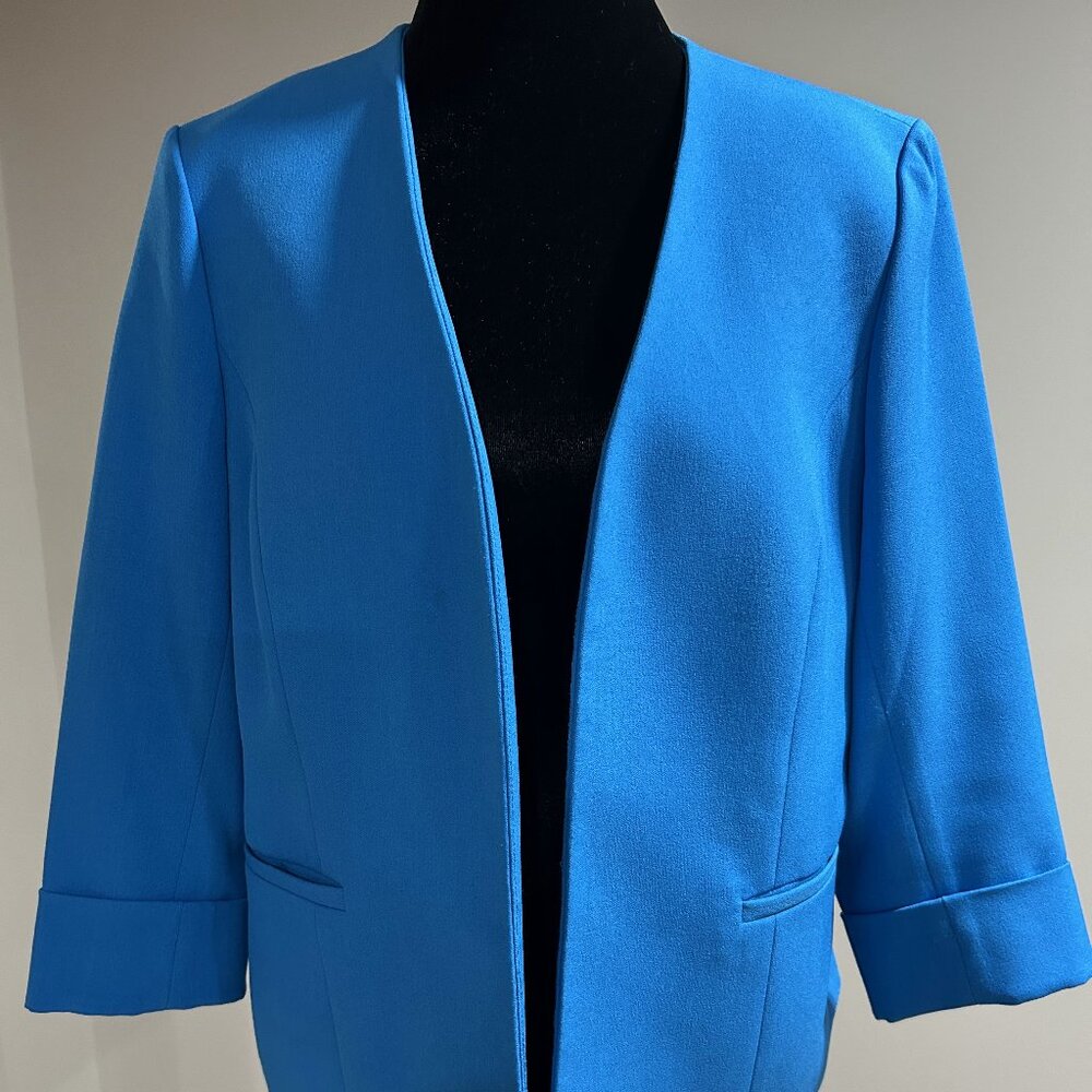Kasper 3/4 Sleeve Kiss Front Blazer
